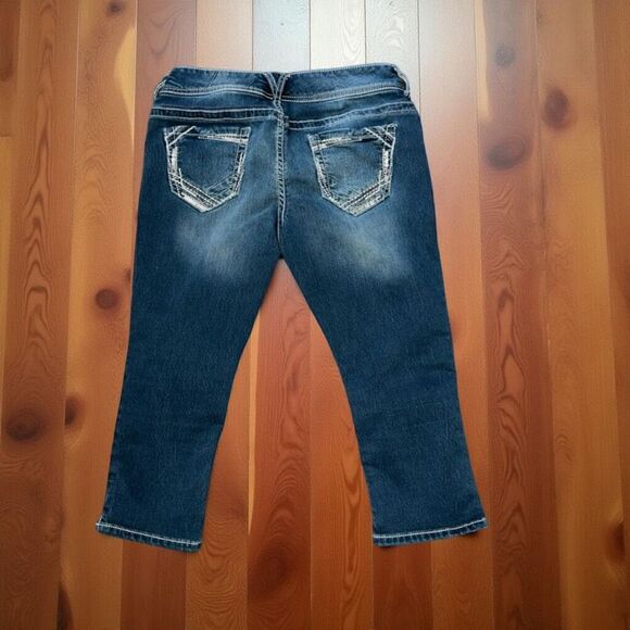 Maurices Denim - Maurices Dark Wash Capri Low Rise Capri Jeans Size Medium Waist 30 #138